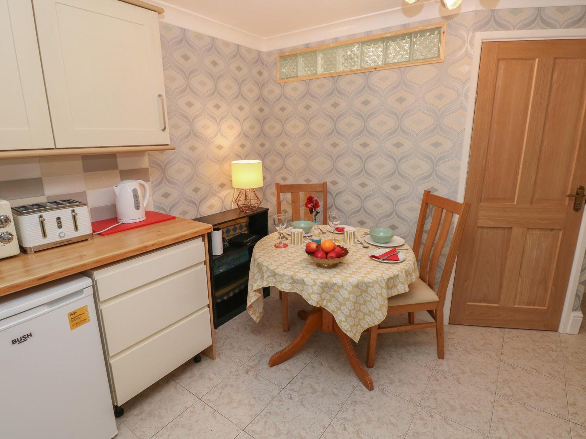 Ferienwohnung The Laurels Flat Cardiff Exterior foto